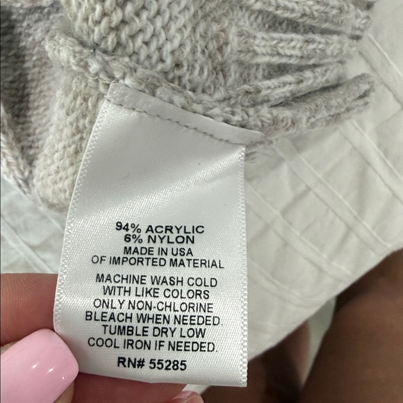 Cable Knit Wide Sleeve Pullover Sweater - Picture 9 of 10